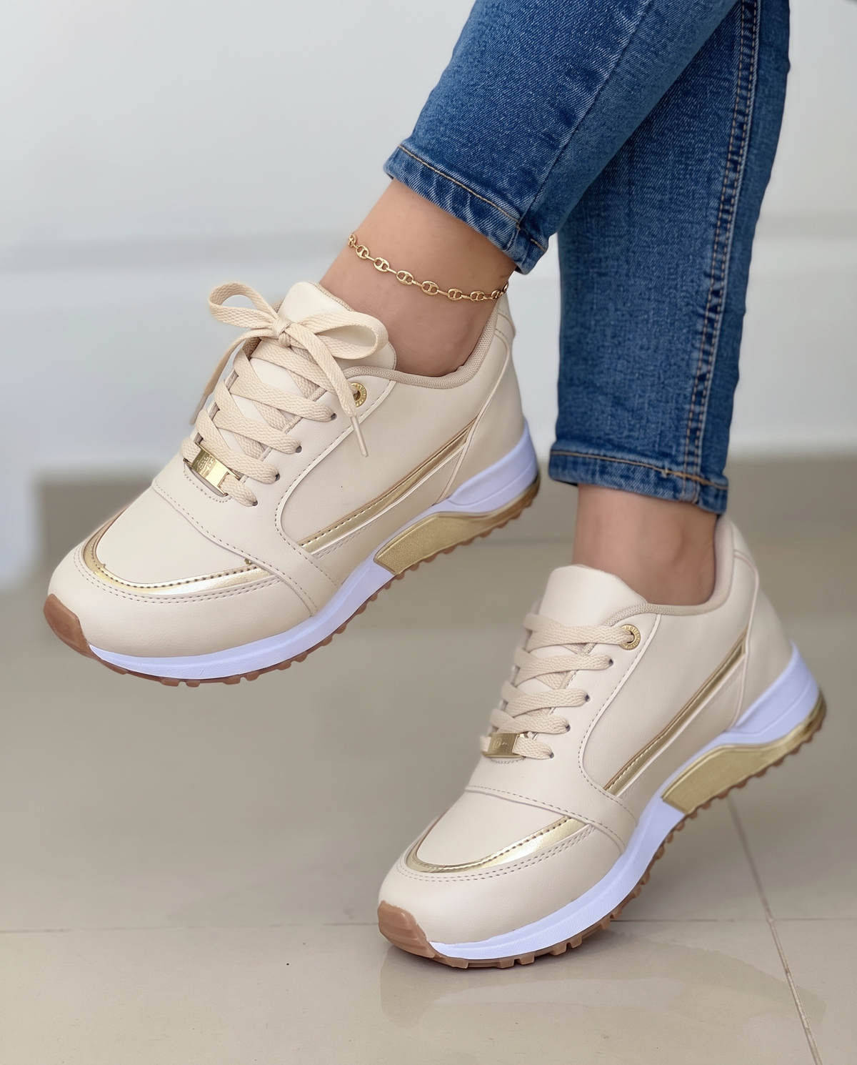 ZAPATILLAS | RIBETE METALIZADO